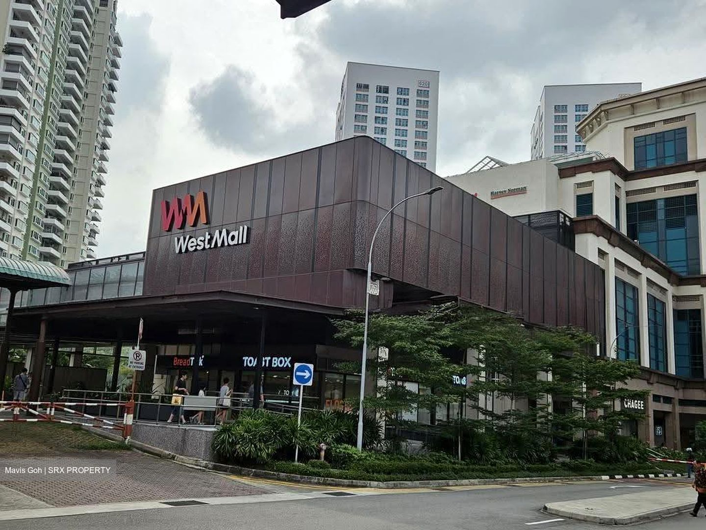 Bukit Batok Central (D23), Shop House #637810051